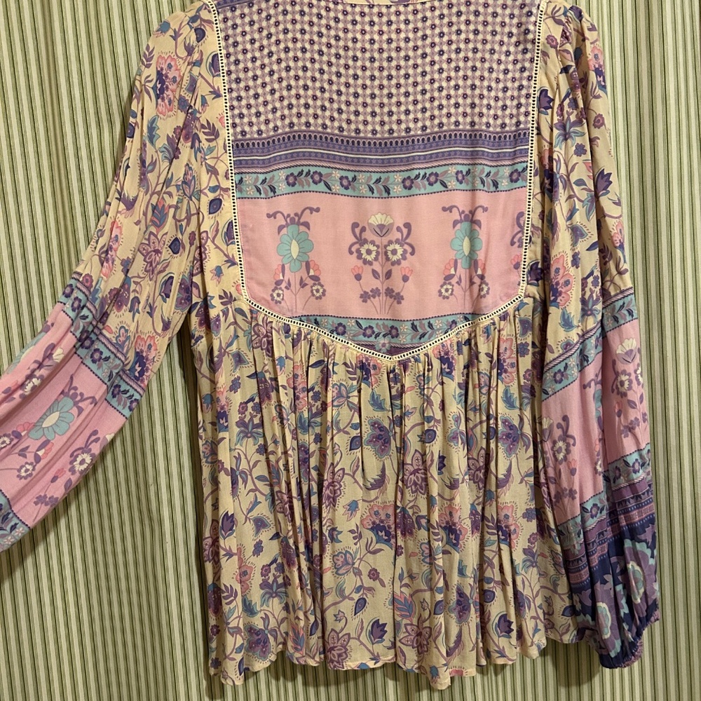 Spell Blouse - Picture 5 of 5